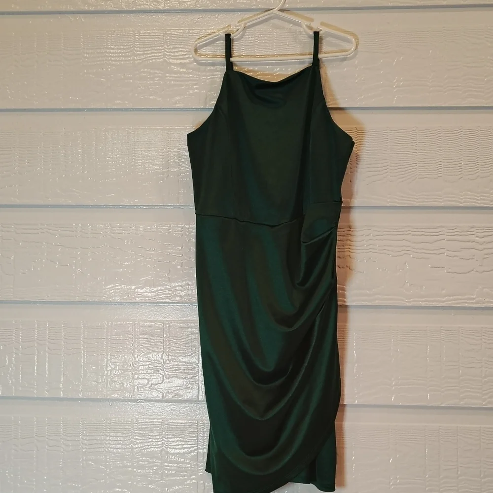 HONEY & ROSIE DRESS GIRLS SZ 14 SATIN FEEL EMERALD GREEN FORMAL HOLIDAY XMAS